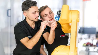 Robotertechnik mal anders! Mechatronische Grundlagen helfen uns bei der Fehlersuche und die passenden Lösungen zu finden.