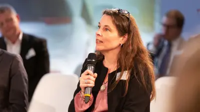 Sigrid de Vries, Generalsekretärin des Verbandes der europäischen Automobilzulieferer im Gespräch.