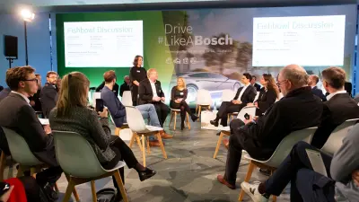 Diskussionsrunde bei der Verantaltung „Drive #LikeABosch – Technologieoffenheit auf dem Weg zur CO2-Neutralität.”