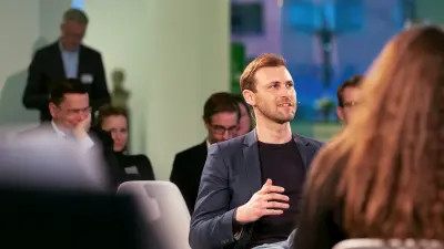 Autor und Zukunftslobbyist Wolfgang Gründinger im Gespräch.