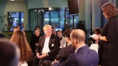 Bosch-Geschäftsführer Stefan Hartung in Berlin auf der Veranstaltung „Drive #LikeABosch – Technologieoffen auf dem Weg zur CO₂-Neutralität“